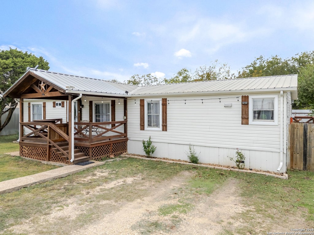 Photo of 191 Big Rock Dr, Bandera, TX 78003 (MLS # 1920691)
