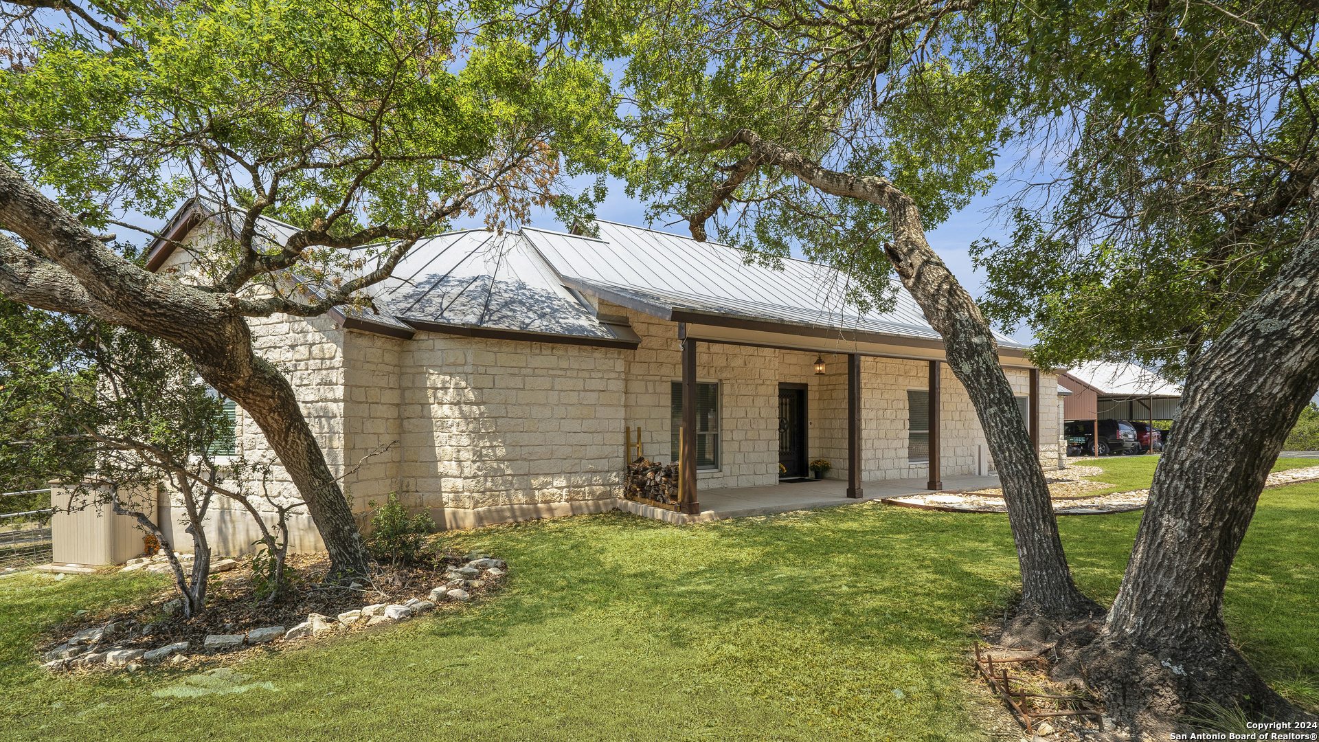 102 Blaschke Road