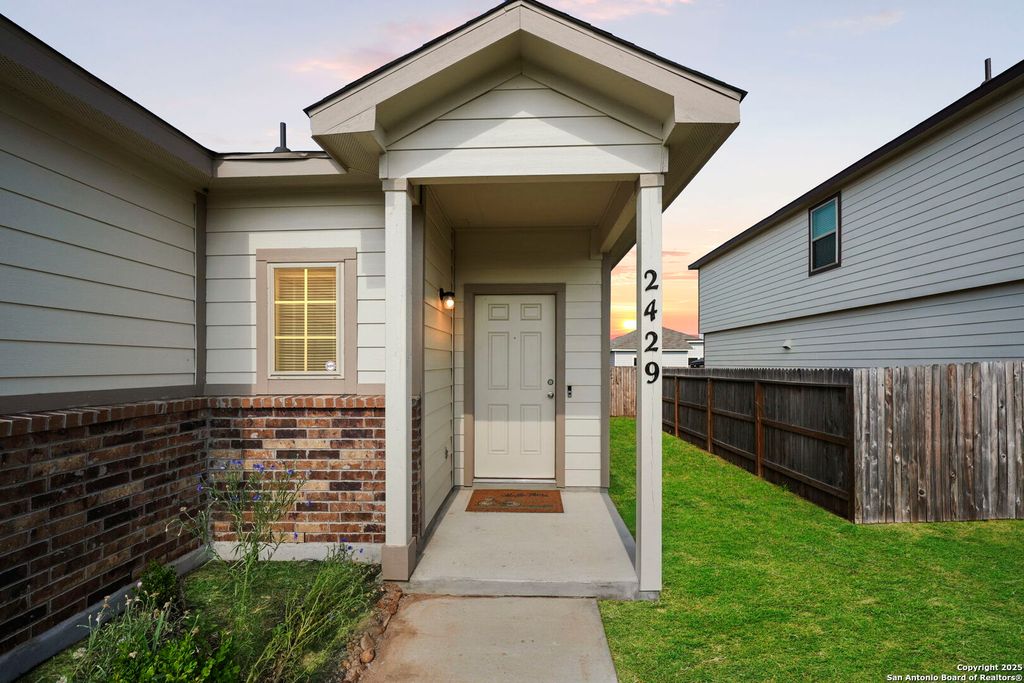 Photo of 2429 Marty Way, Seguin, TX 78155 (MLS # 1916673)