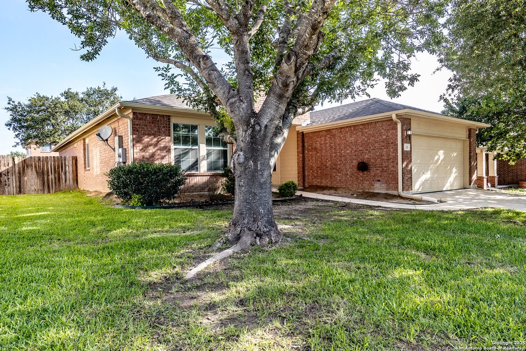 Photo of 128 Hidden Cave, Cibolo, TX 78108 (MLS # 1884618)