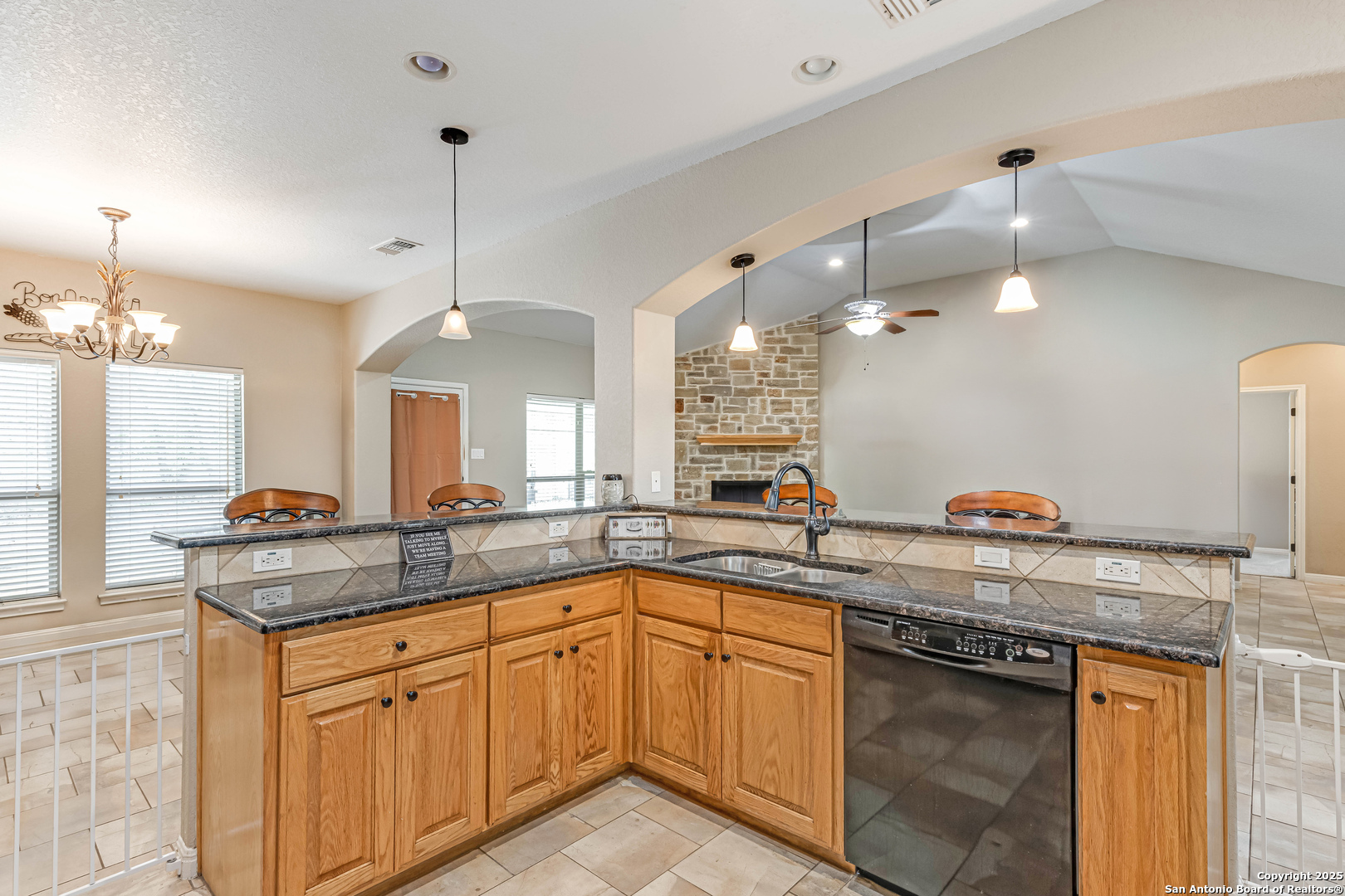 205 Sendera Crossing (1.387 Acres)