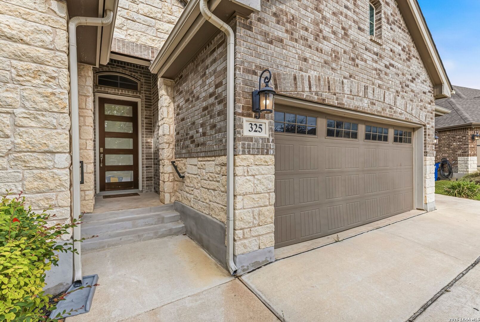 325 Waterford