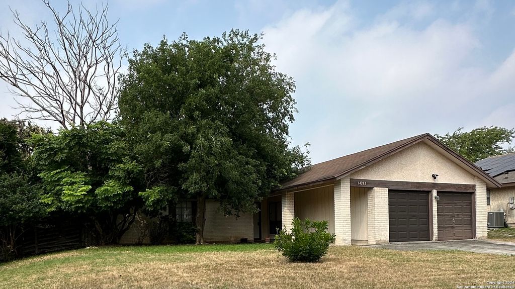 Photo of 14202 Susancrest, San Antonio, TX 78232 (MLS # 1914786)
