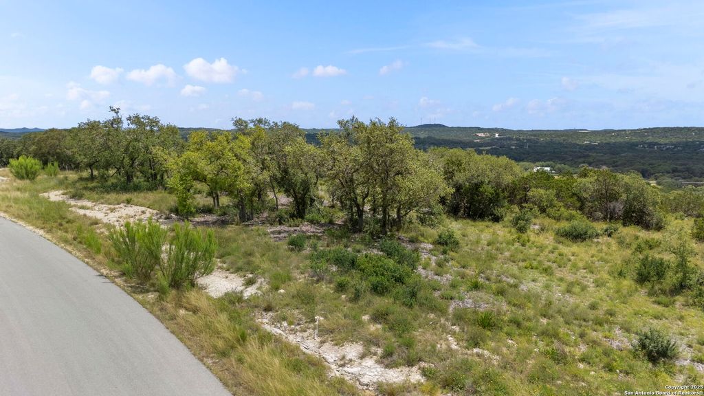 Photo of 831 Lovett Ridge Rd, Bulverde, TX 78163 (MLS # 1877476)