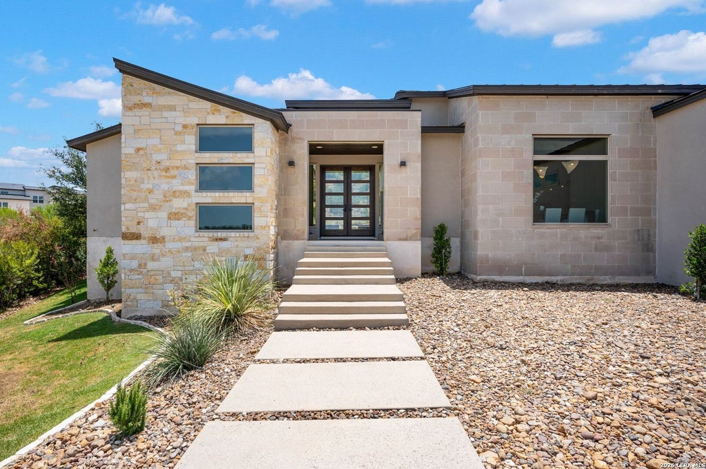 Photo of 23214 Edens Canyon, San Antonio, TX 78255 (MLS # 2024066)