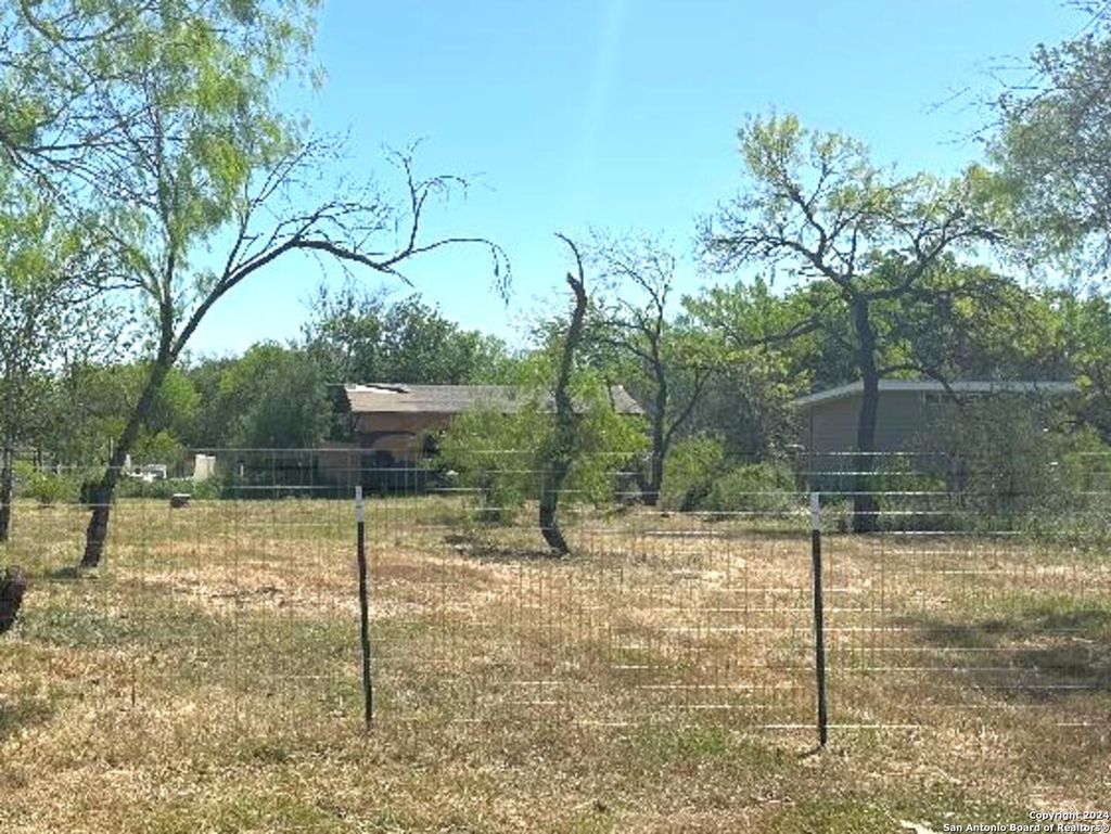 Photo of LOTS 64 &amp; 65 NORIEGA ST, San Antonio, TX 78227 (MLS # 1760082)