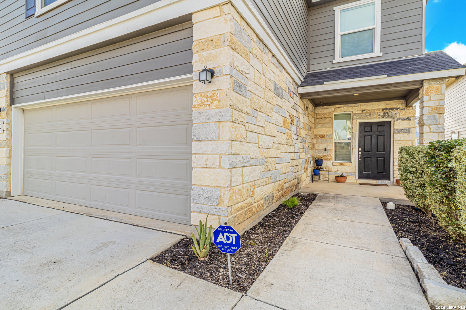 1518 OVERLOOK CV