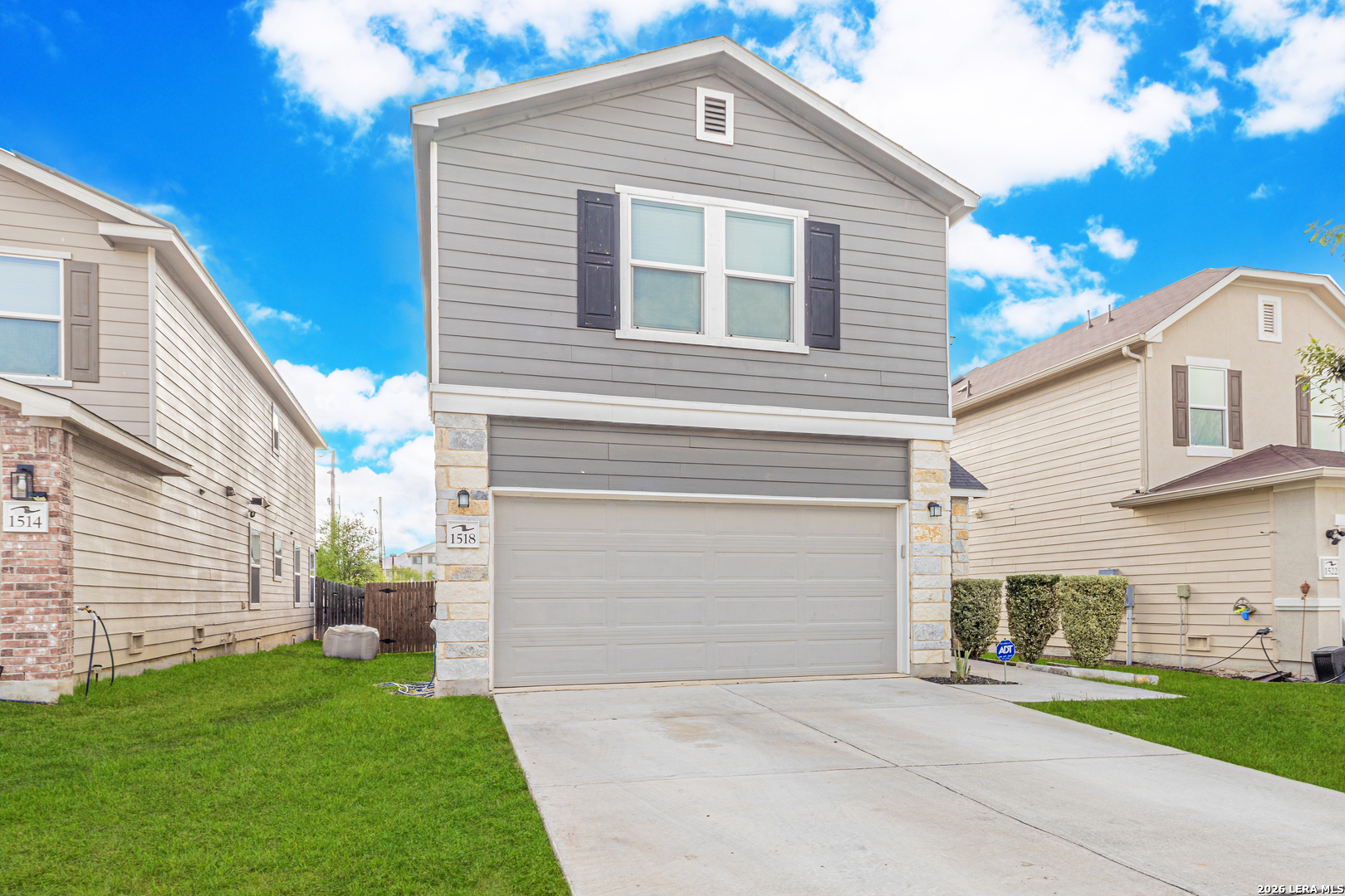 1518 OVERLOOK CV