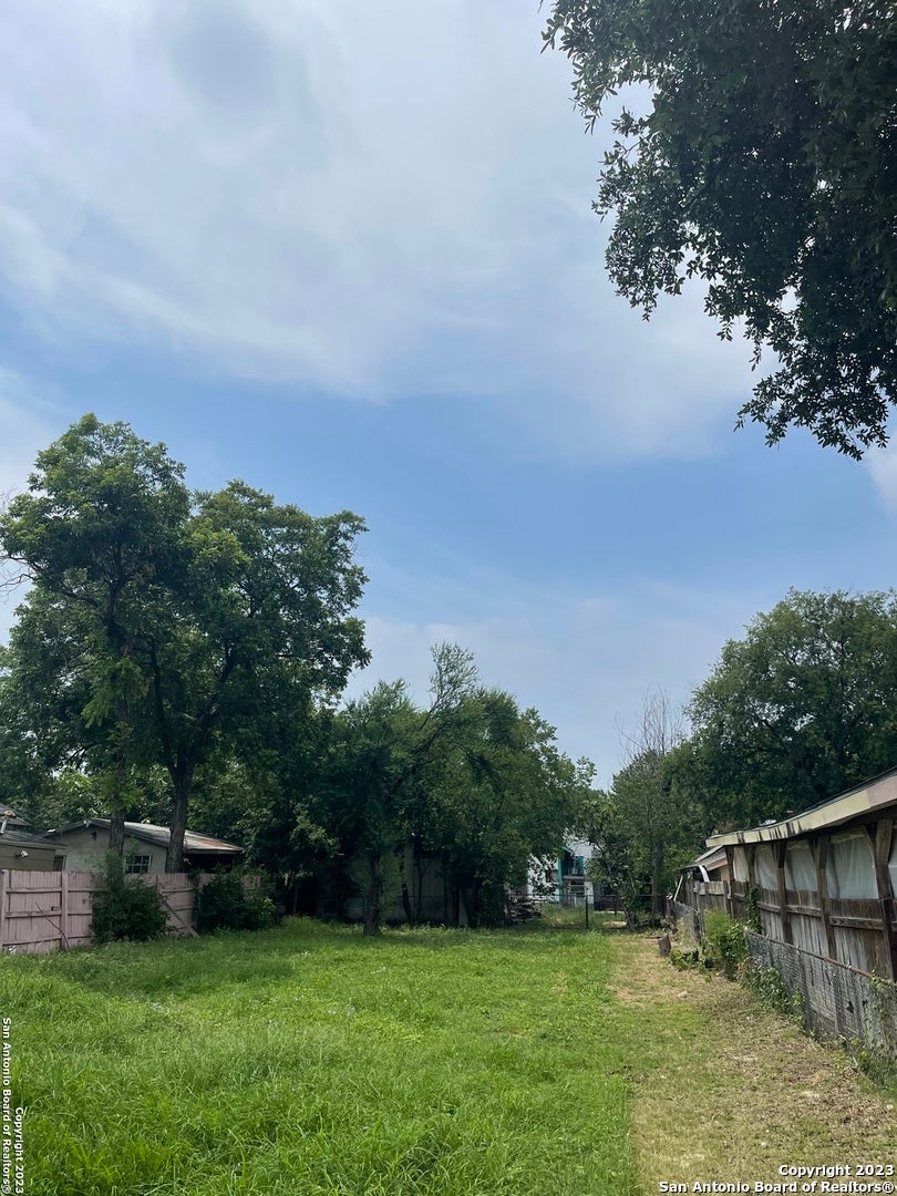 Photo of 812 W Hollywood Ave, San Antonio, TX 78212 (MLS # 2022648)