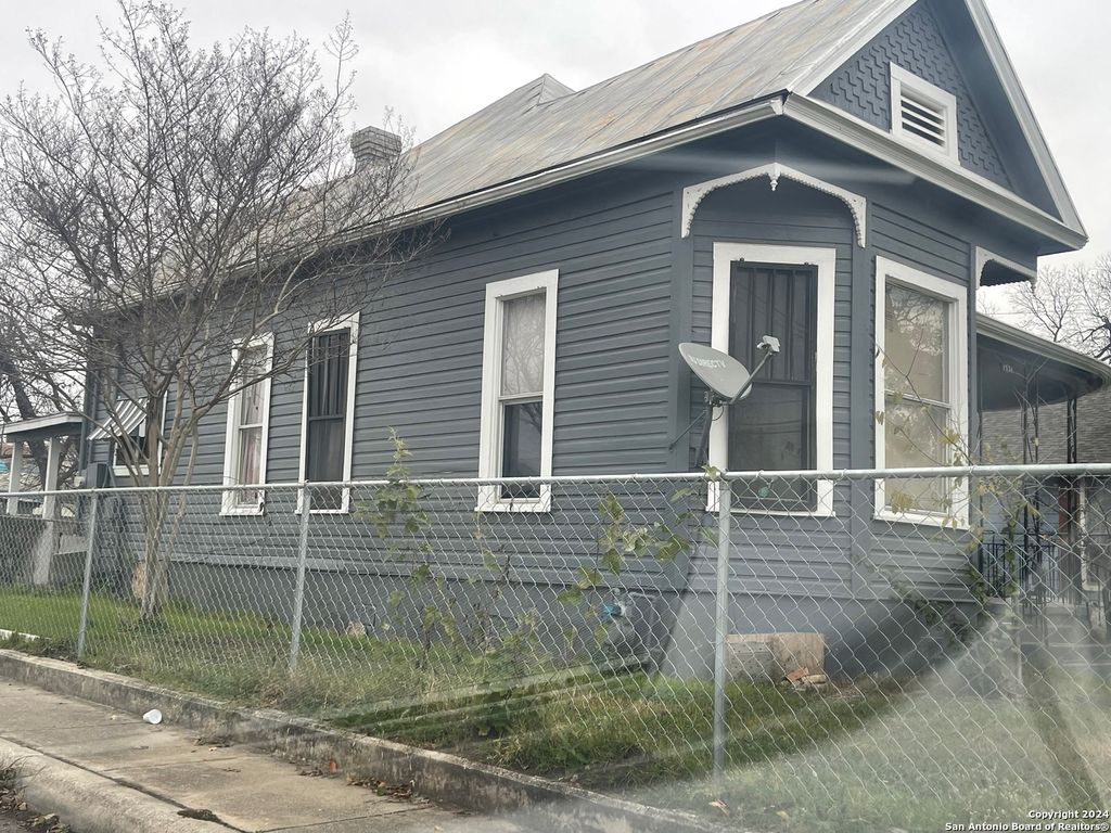 Photo of 1721 MONTEREY ST, San Antonio, TX 78207 (MLS # 1947634)