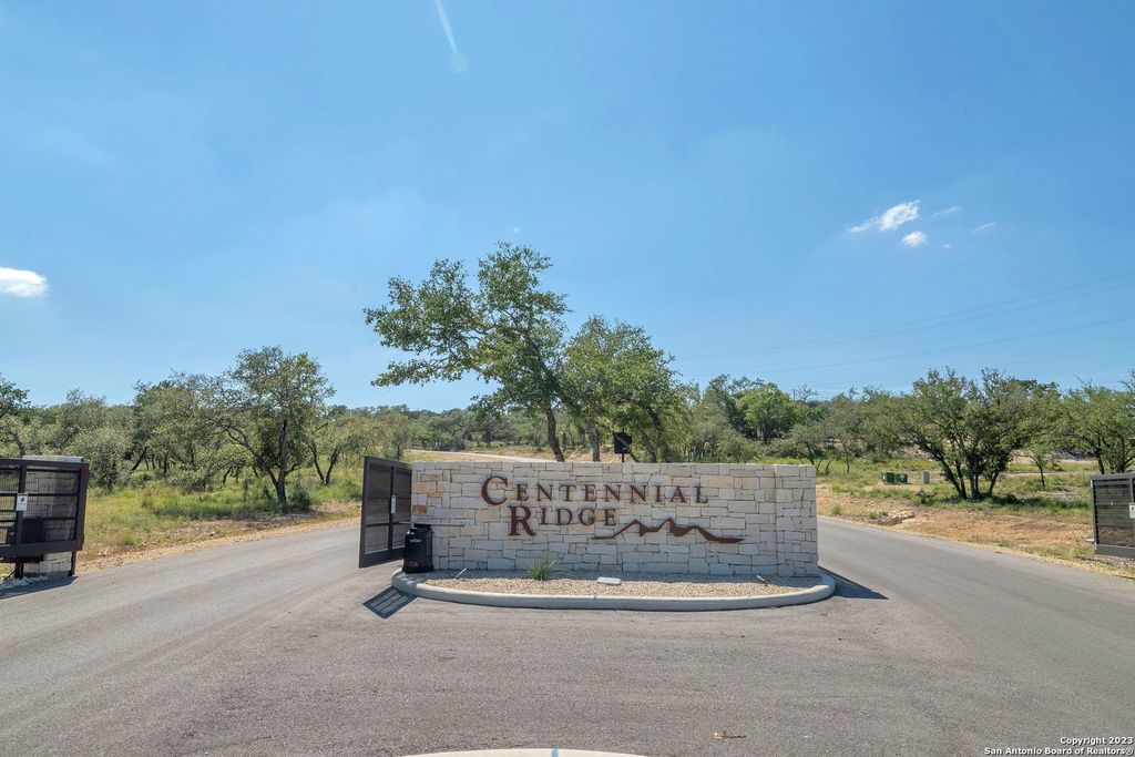 Photo of 917 Earle Oak Ave, Bulverde, TX 78163 (MLS # 1959554)