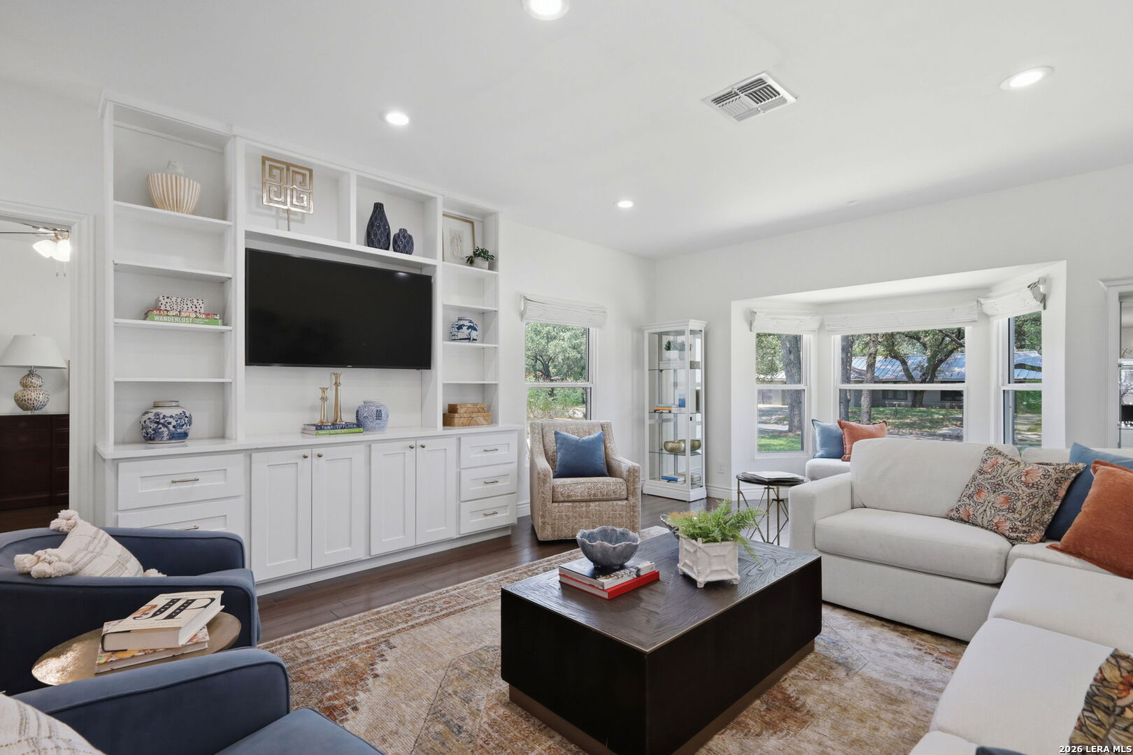 218 Laramie Dr