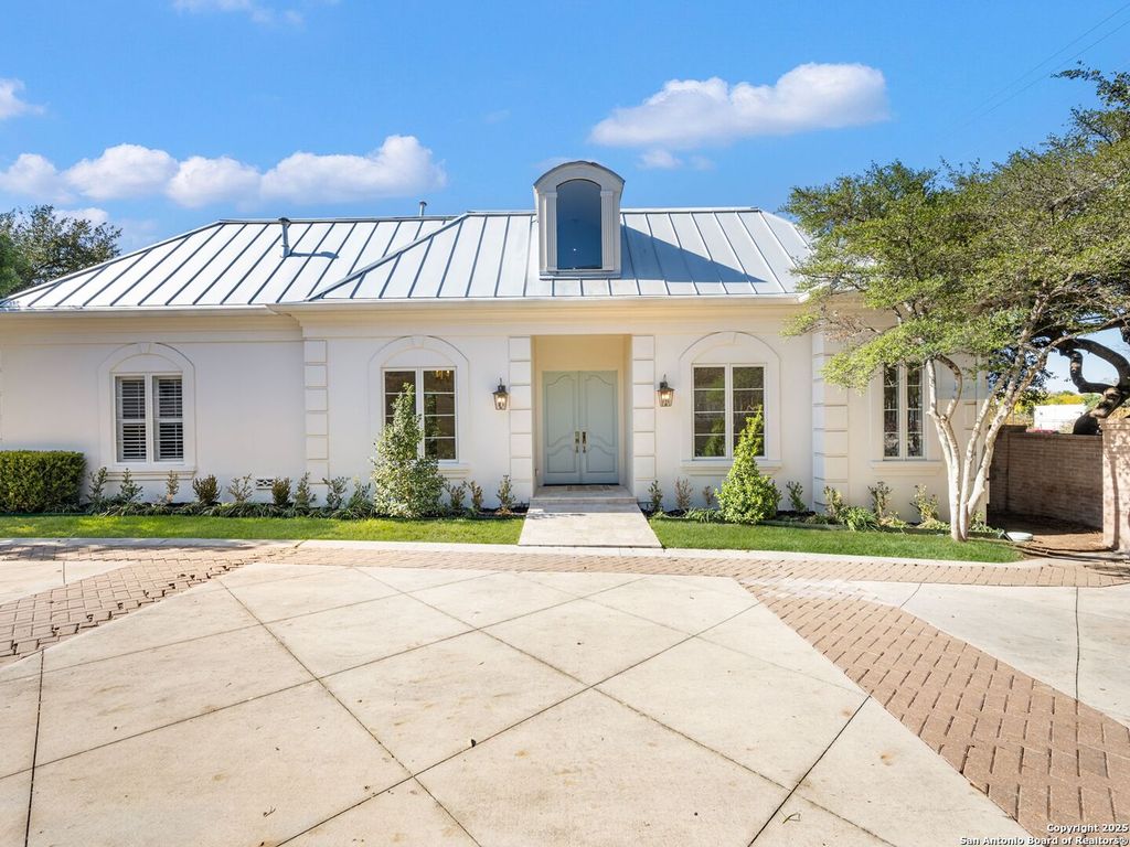 Photo of 160 Burr, San Antonio, TX 78209 (MLS # 1930244)
