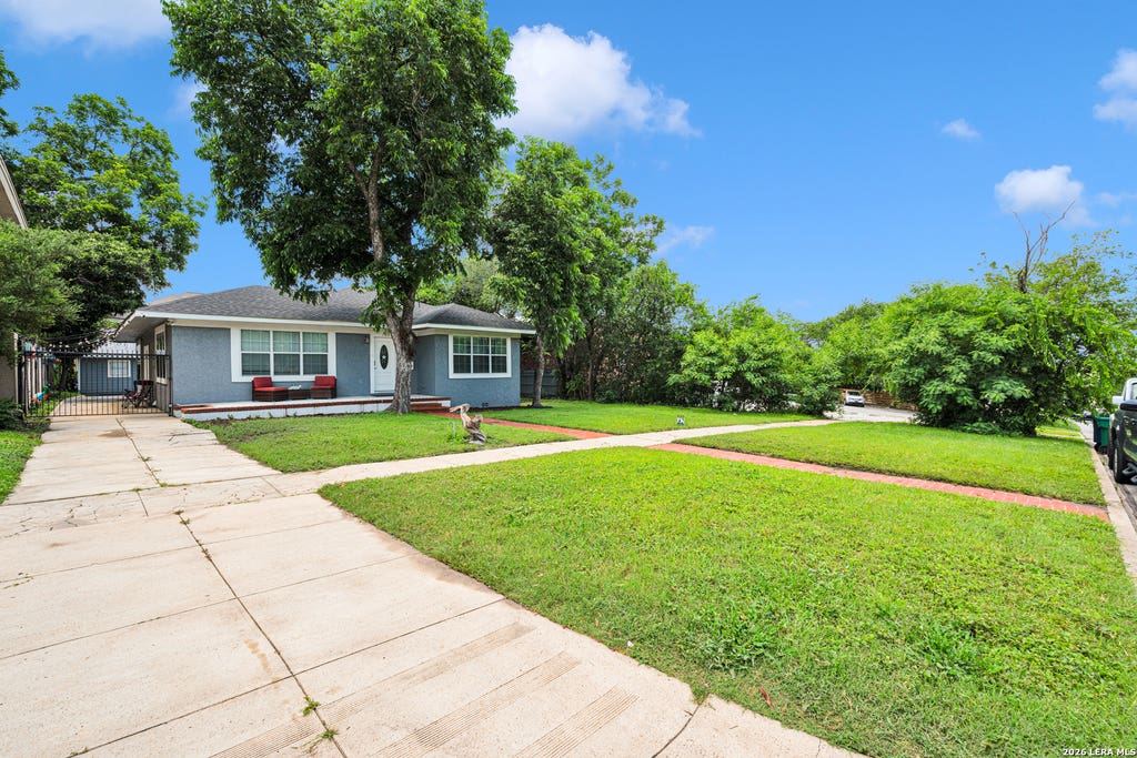Photo of 322 W HUISACHE AVE, San Antonio, TX 78212 (MLS # 1993444)