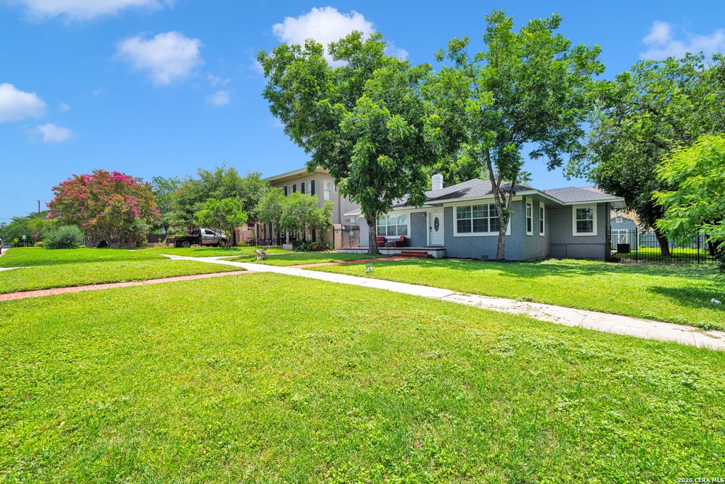 Photo of 322 W HUISACHE AVE, San Antonio, TX 78212 (MLS # 1993444)