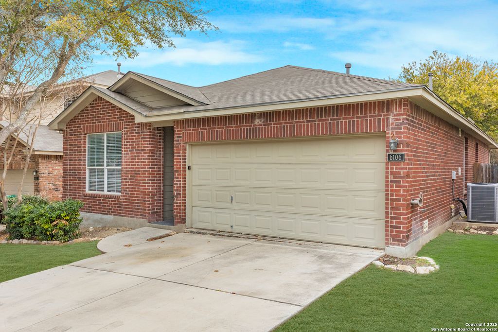 Photo of 6106 BRISCOE LEAF, San Antonio, TX 78253 (MLS # 1930756)