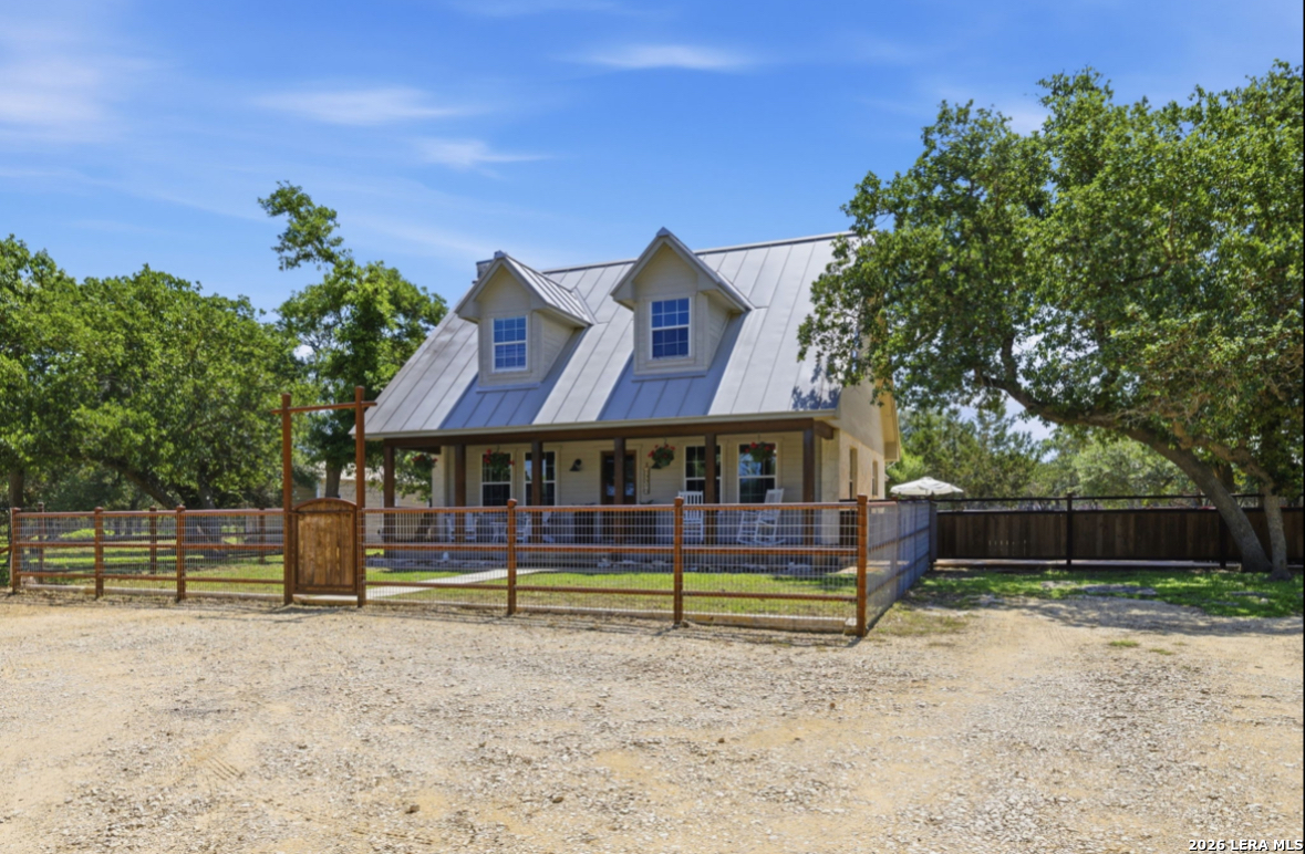 125 River Bluff Dr