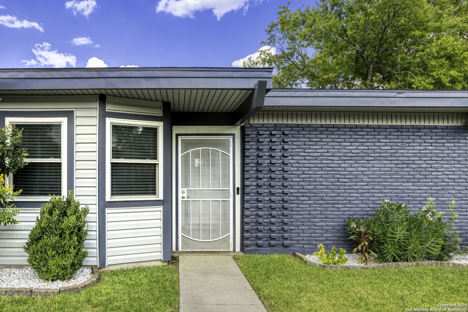 323 Cherrywood