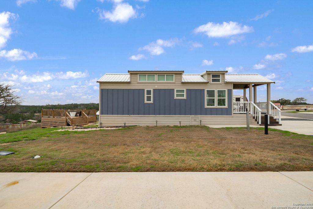 Photo of 5386 Ranch Road 1376 #172, Fredericksburg, TX 78624 (MLS # 1856057)