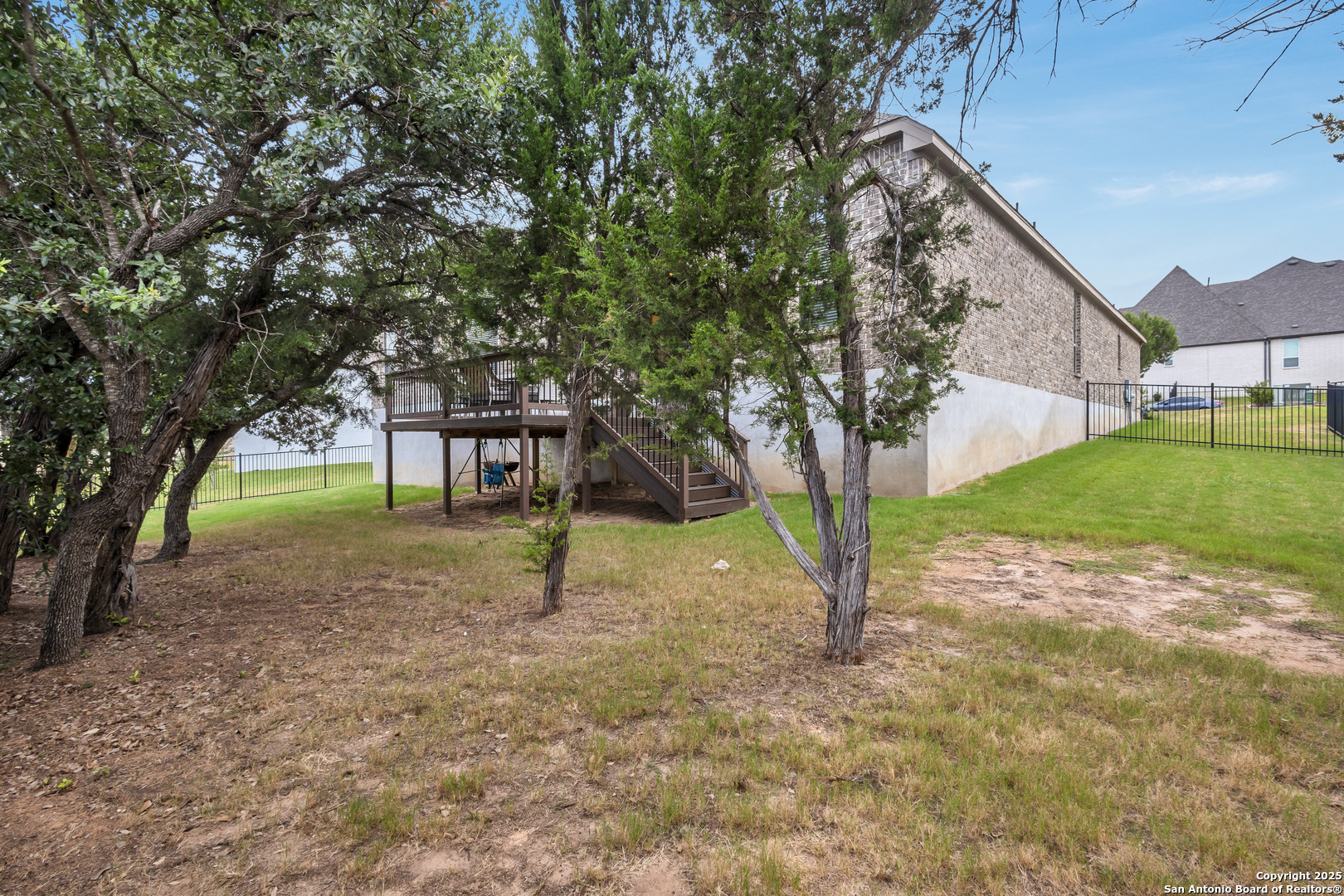 2145 Glendon