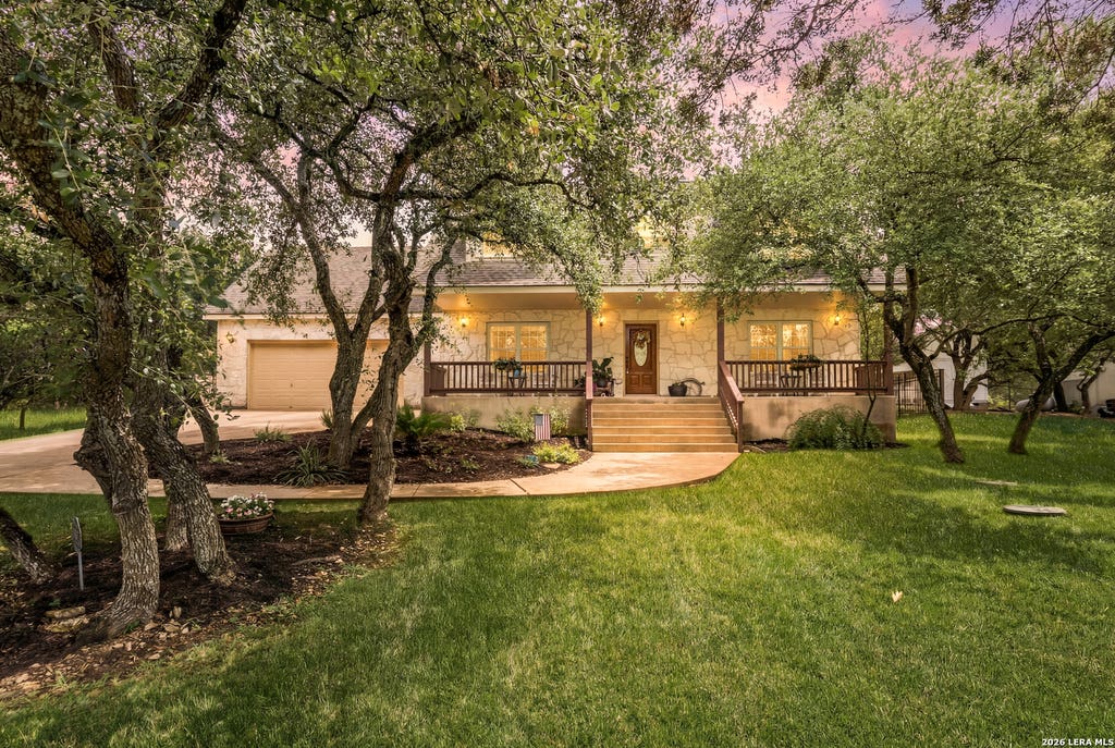 Photo of 606 Misty Water Ln, San Antonio, TX 78260 (MLS # 1990803)