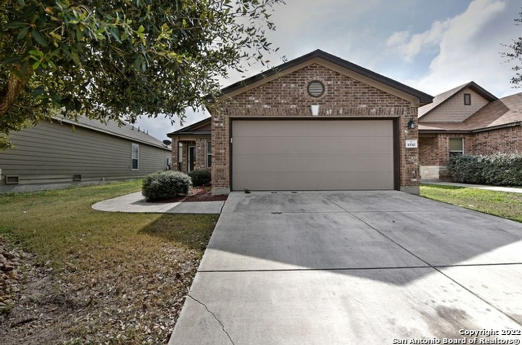 Photo of 10142 DIXON WOOD, San Antonio, TX 78245 (MLS # 1913758)