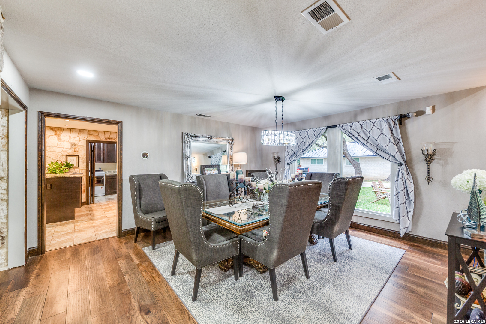 212 SAGECREST DR