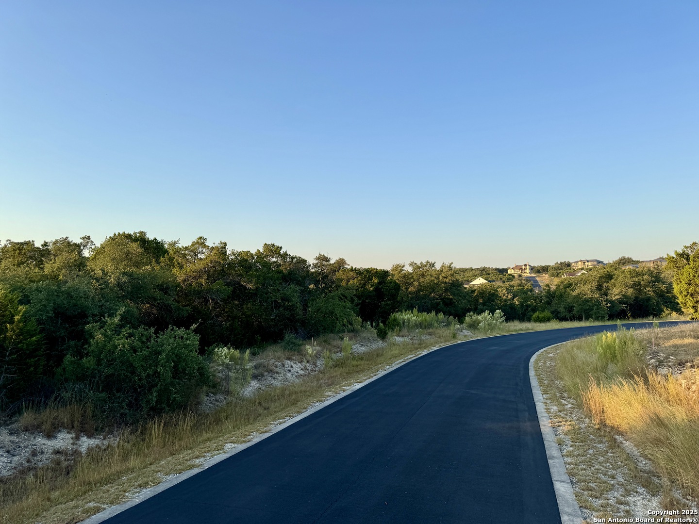 439 Cielo Vista