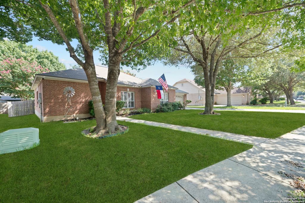 Photo of 1628 BENCH TRL, Schertz, TX 78154 (MLS # 1915267)