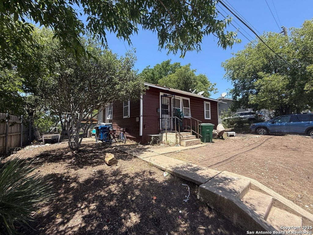 Photo of 1407 Norfleet, San Antonio, TX 78208 (MLS # 1909940)