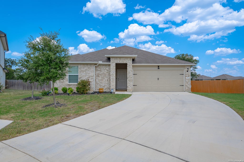 Photo of 936 GERARDIA CT, Seguin, TX 78155 (MLS # 2006337)
