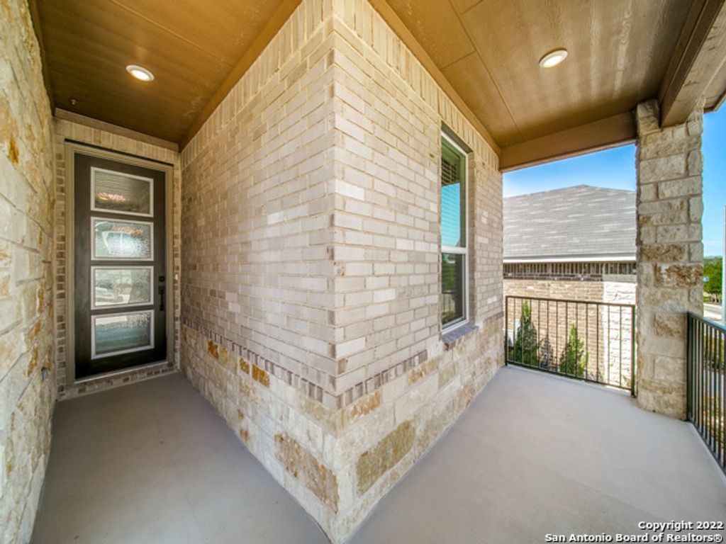 Photo of 26006 LOS MIRASOLES, Boerne, TX 78015 (MLS # 1931463)