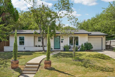 Property photo of 718 Olney Dr, San Antonio, TX 78209