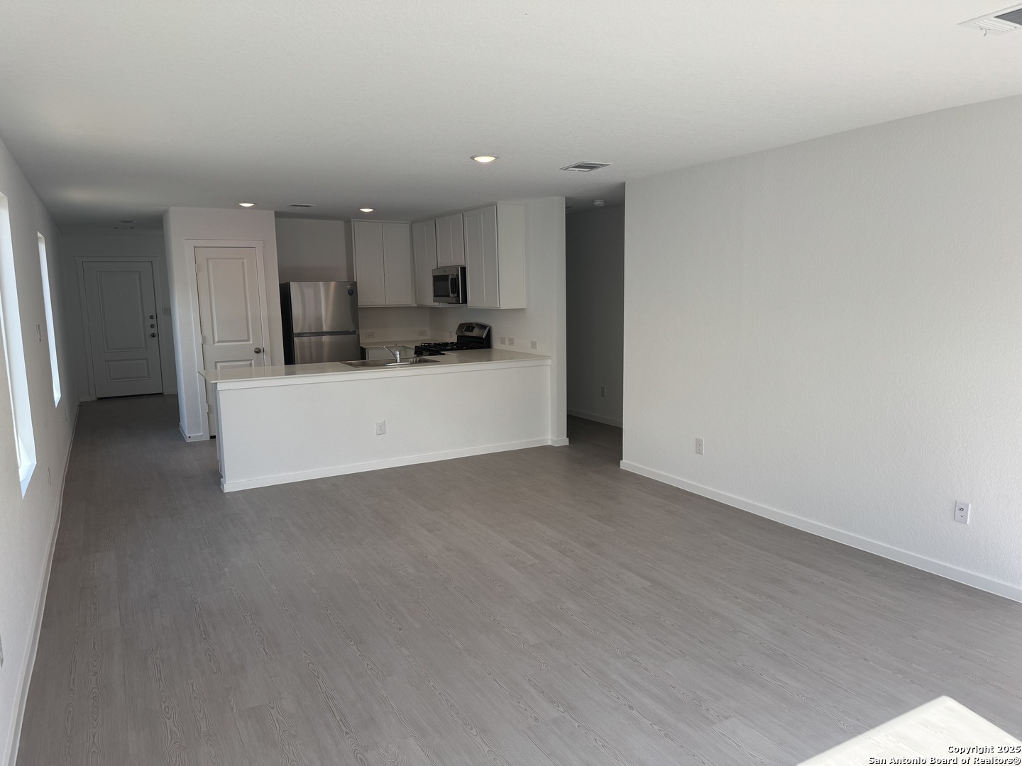 231 Ottawa Way