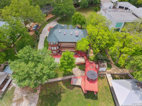 640 Woodlake McQueeney TX 78123