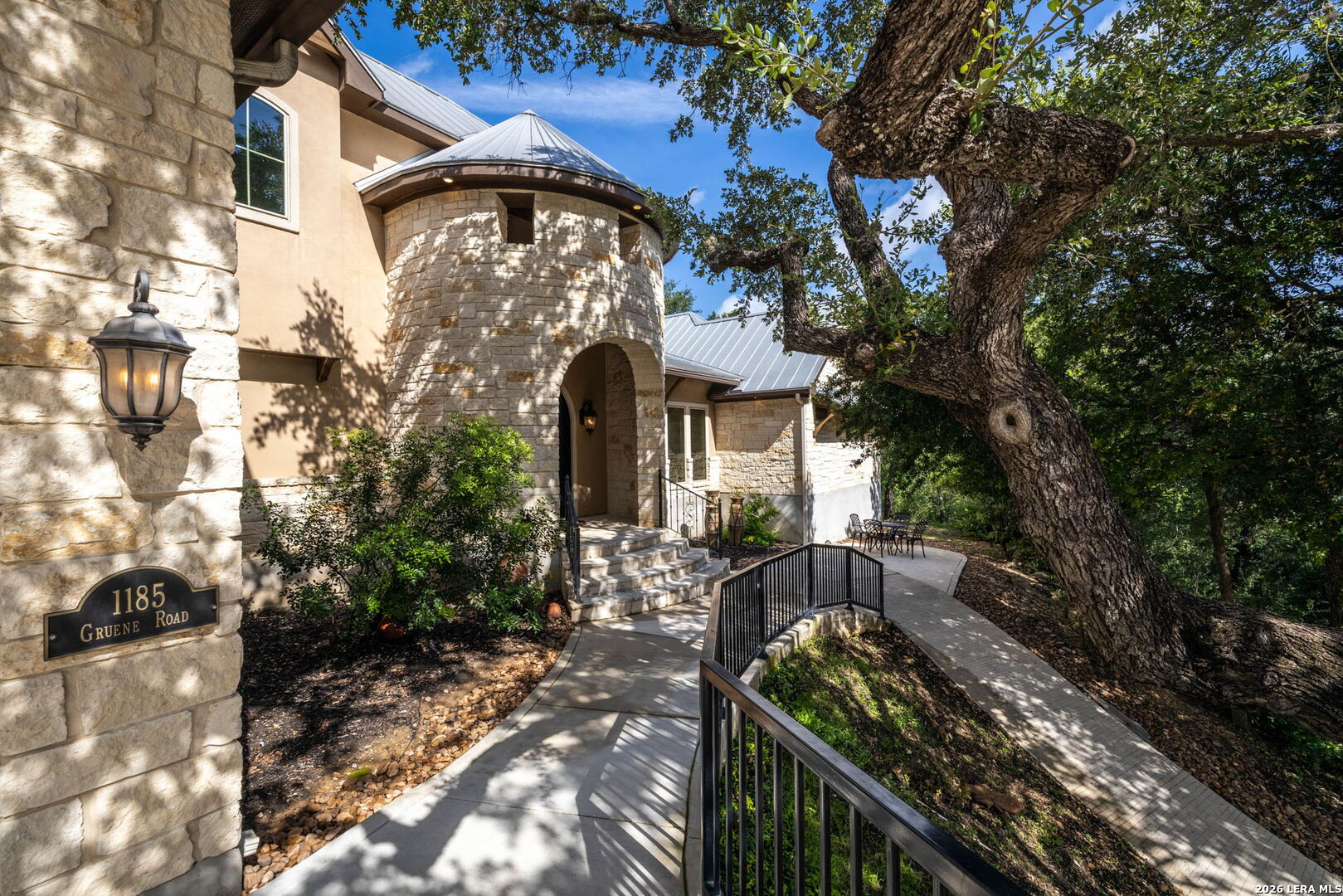 1185 GRUENE RD