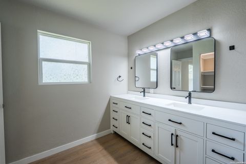 Tiny photo for 1090 Hollyhock, New Braunfels, TX 78130 (MLS # 1973508)