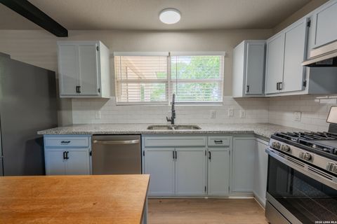 Tiny photo for 1090 Hollyhock, New Braunfels, TX 78130 (MLS # 1973508)