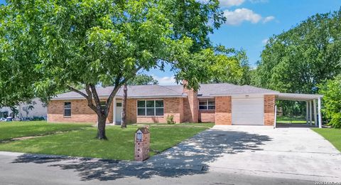 Tiny photo for 1090 Hollyhock, New Braunfels, TX 78130 (MLS # 1973508)