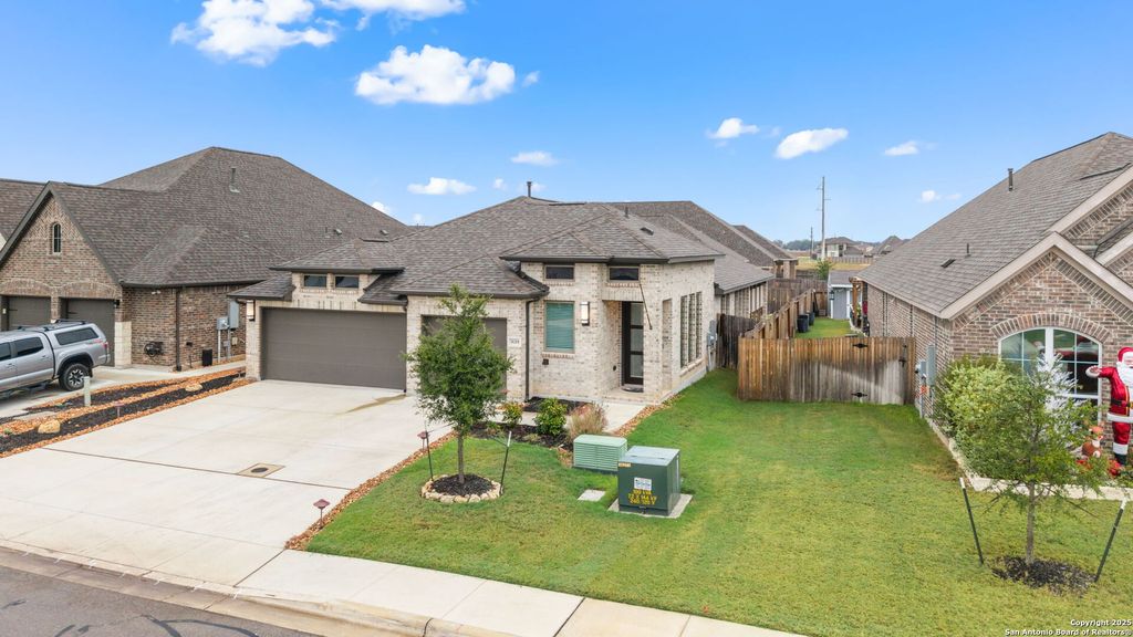 Photo of 3129 Coral Way, Seguin, TX 78155 (MLS # 1927786)