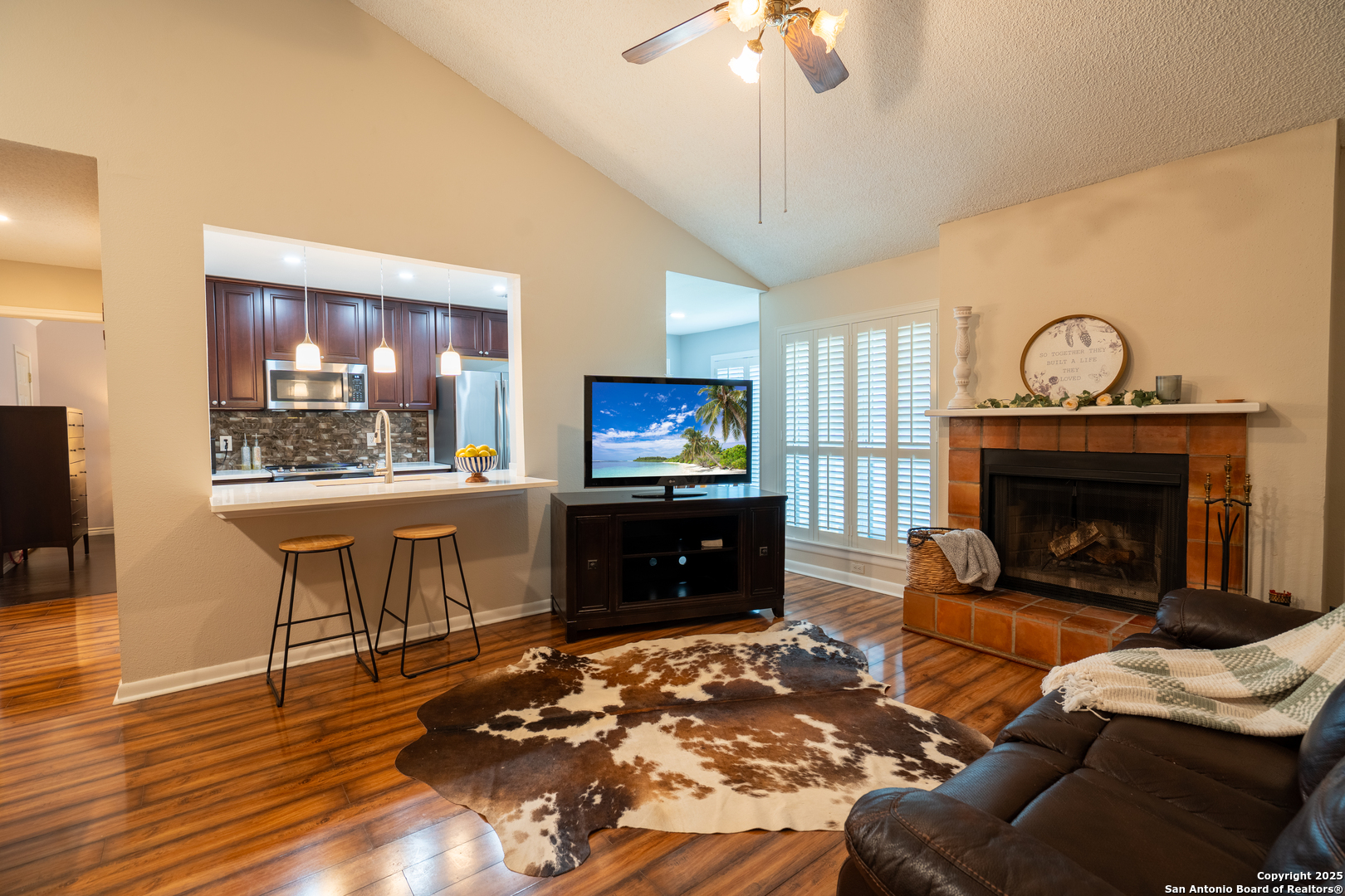 2255 Thousand Oaks Dr 105