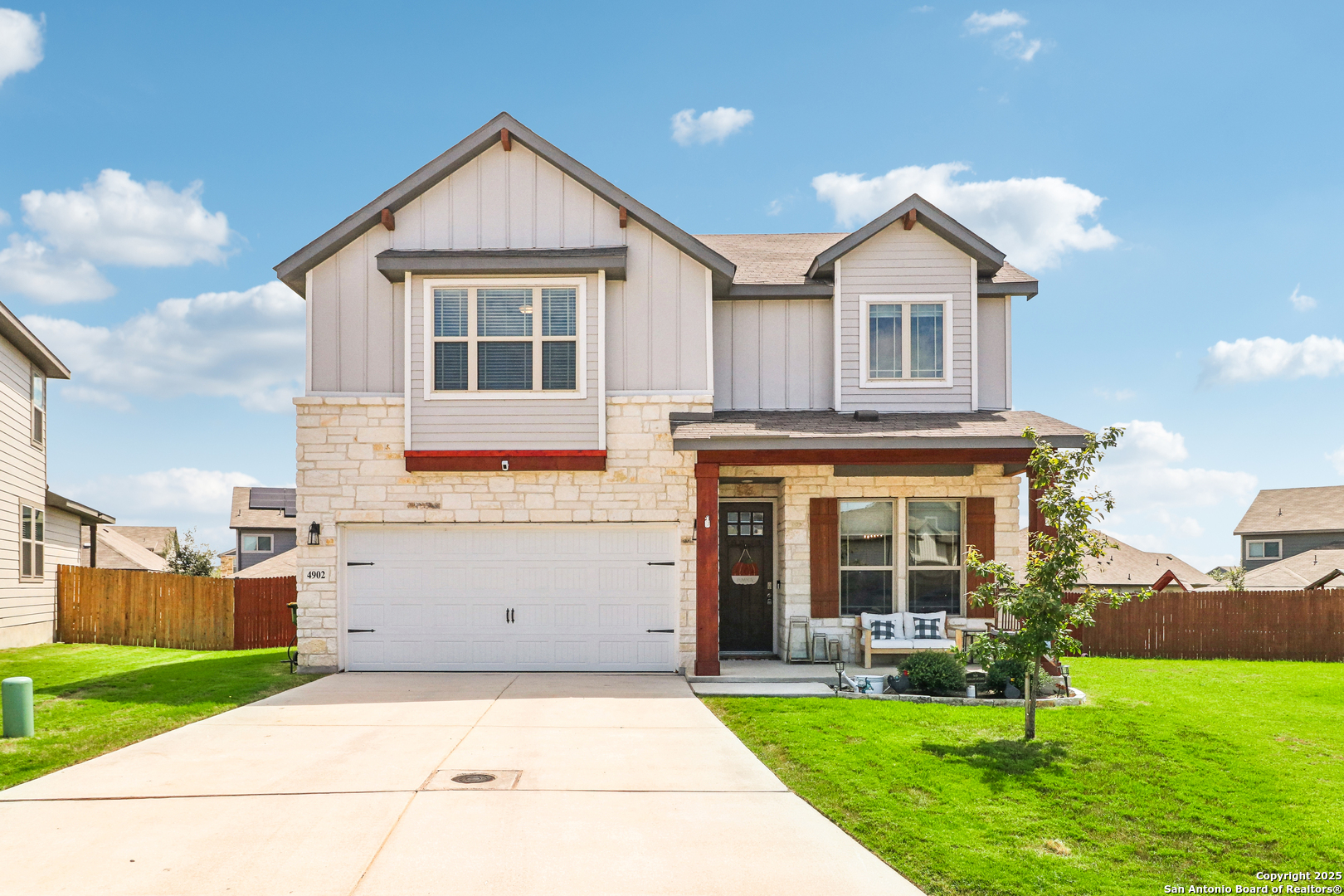 4902 Oxbow Bend