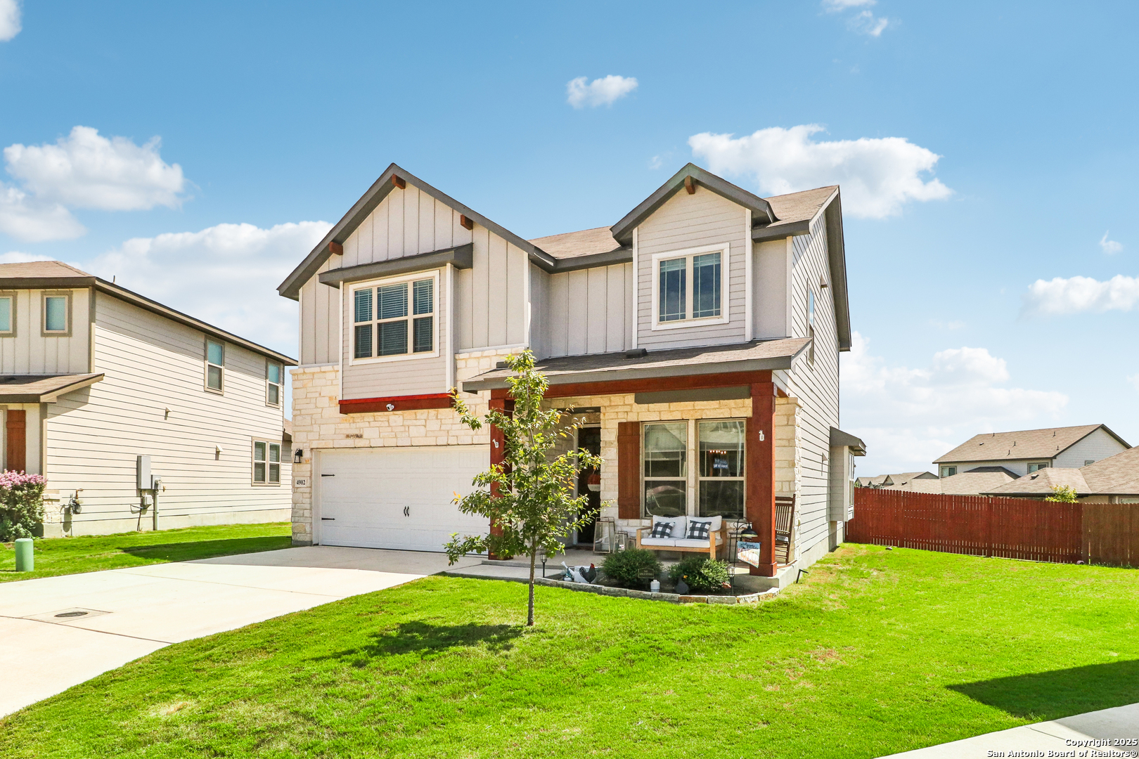 4902 Oxbow Bend