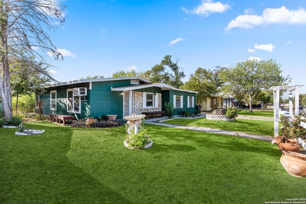 Photo of 138 Galaxy, San Antonio, TX 78227 (MLS # 1917500)