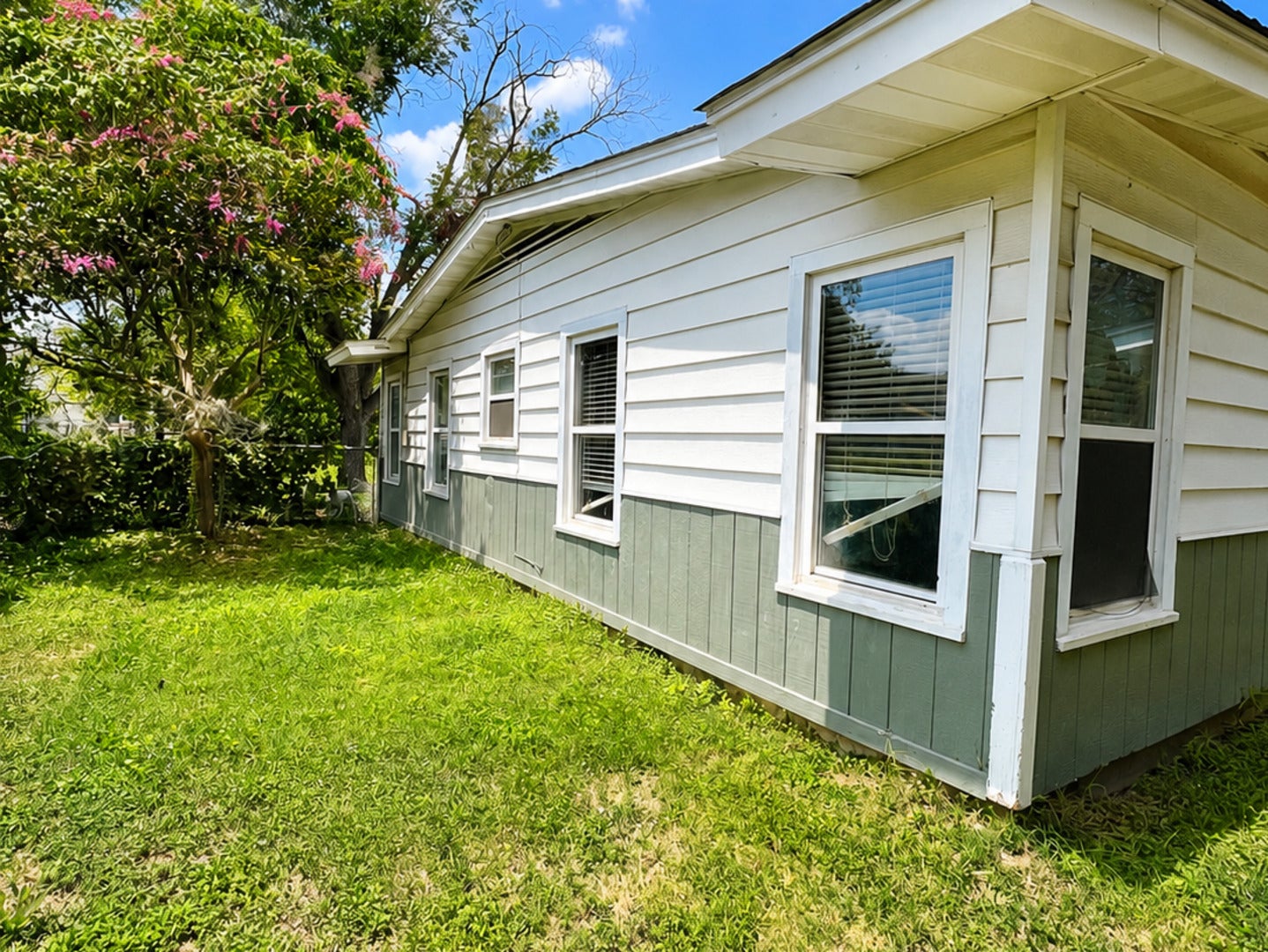 607 CONWAY DR
