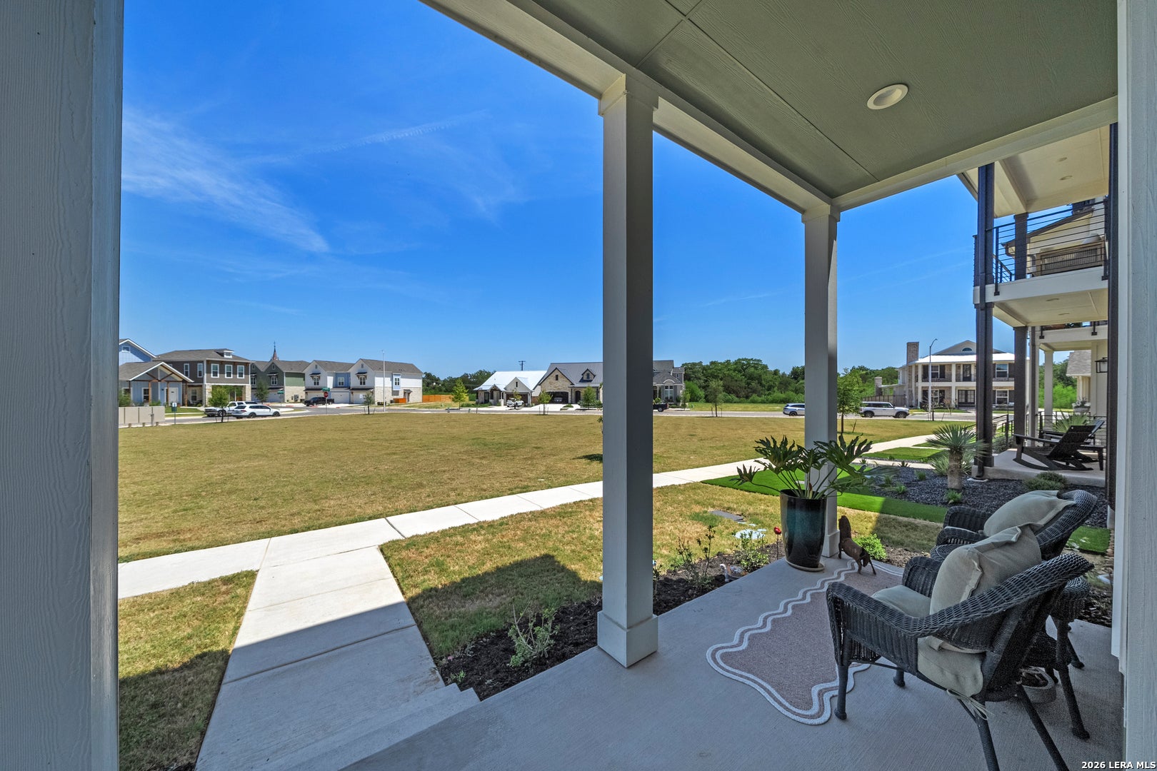 634 CHAMBRAY RD
