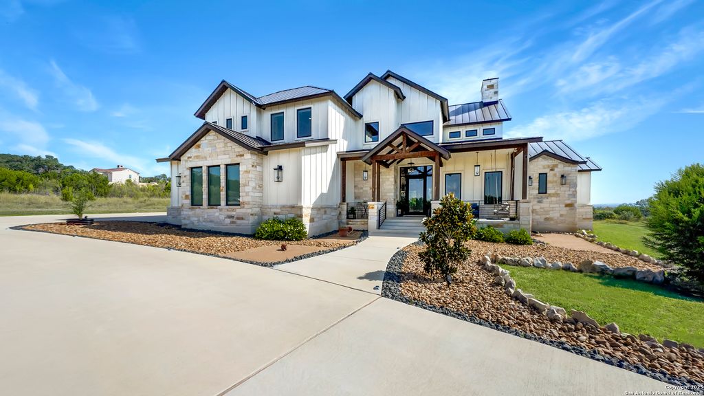 Photo of 2116 Senora Ridge, Canyon Lake, TX 78133 (MLS # 1908364)