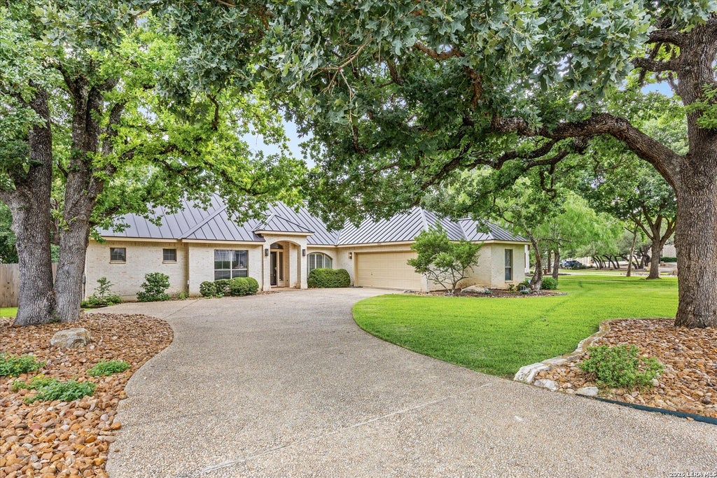Photo of 30223 FAIRWAY ASH, Fair Oaks Ranch, TX 78015 (MLS # 1964977)