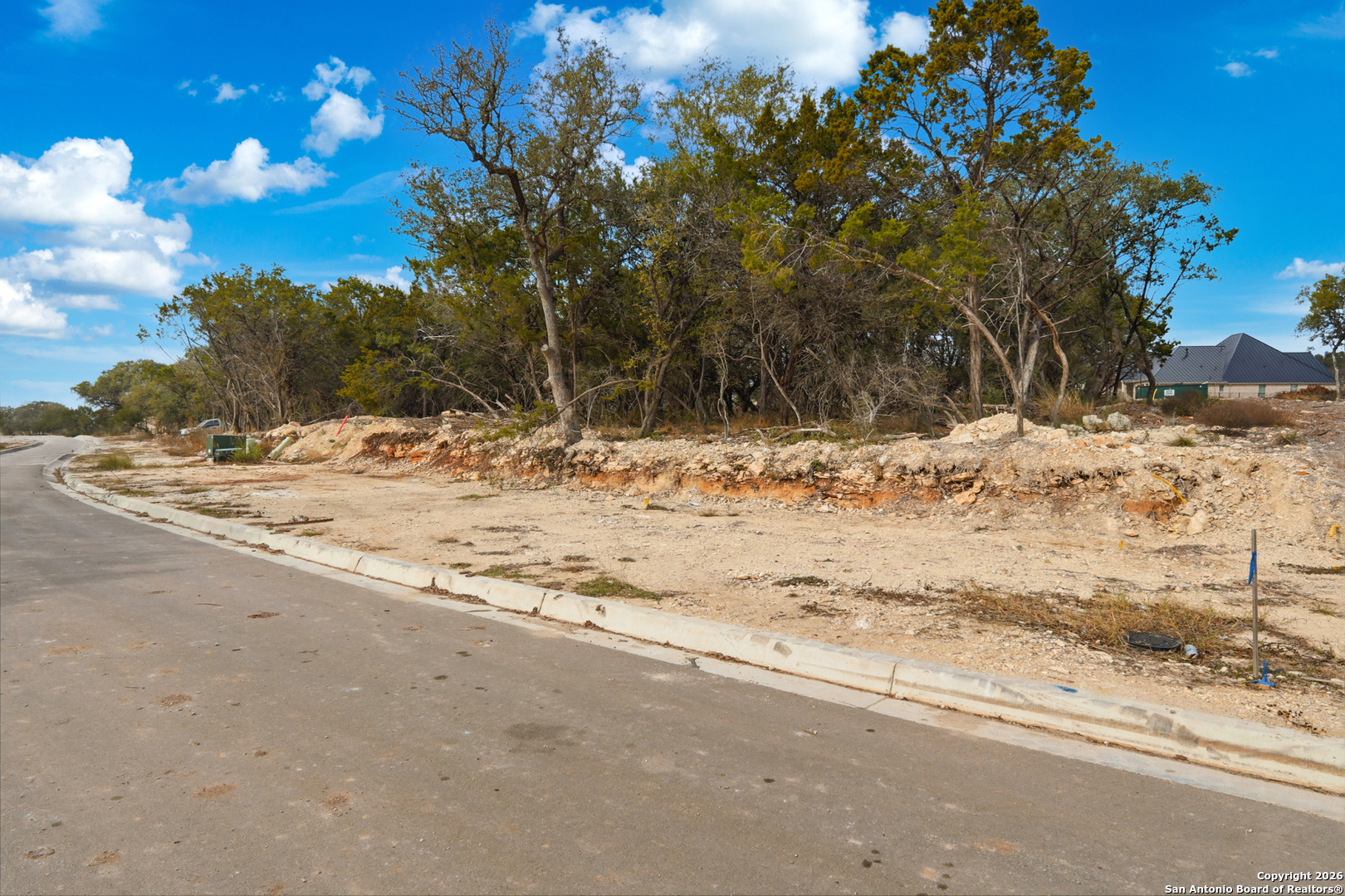 6615 Live Oak Valley