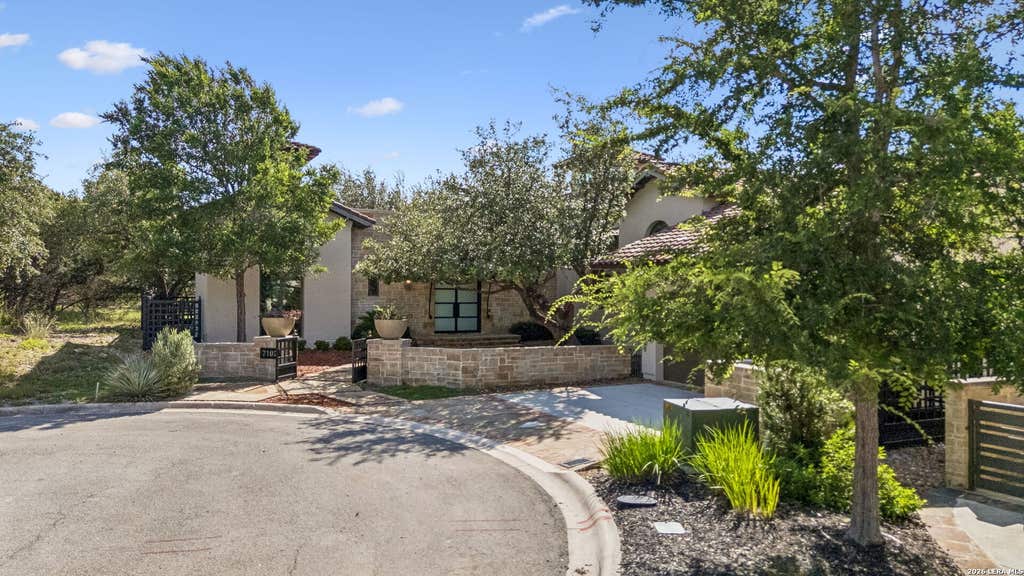 Photo of 7102 Bluff Edge, San Antonio, TX 78257 (MLS # 1970995)